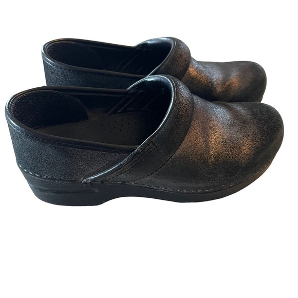 Dansko Women’s clogs mules brushed metallic finish size 36 or us 6 nursing work - Picture 1 of 12